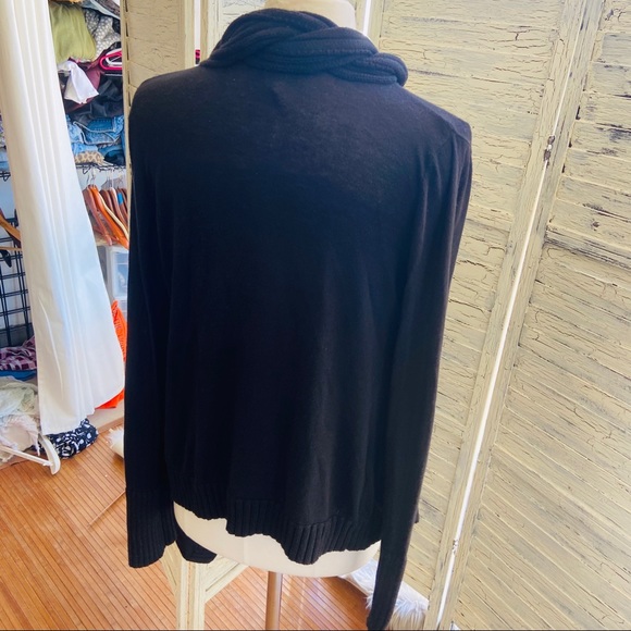 BCBG black chunky knit cardigan free with a purchase! - Picture 5 of 8